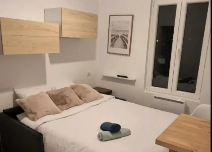 Petit Cocon Moderne Et Fonctionnel クレテイユ